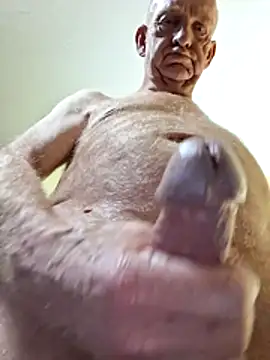 Strap  online show from 04/23/26, 06:03