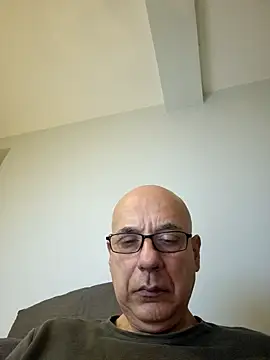 Snapshot of bygenio20199 chatting on 11/09/25, 04:49 bygenio20199 online show from 11/09/25, 04:49