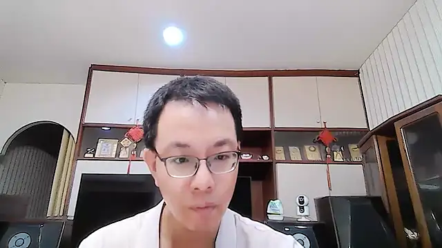 Snapshot of poter77112 chatting on 07/16/26, 04:35 poter77112 online show from 07/16/26, 04:35