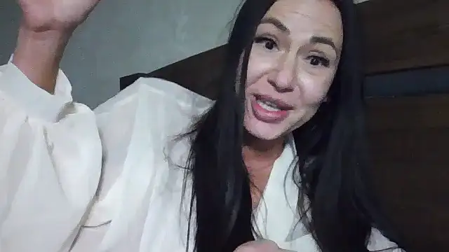 JulianaGold1 online show from 02/26/25, 11:26