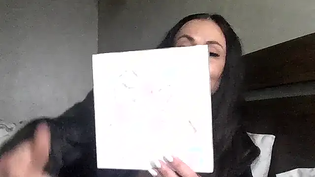 JulianaGold1 online show from 10/13/25, 09:48