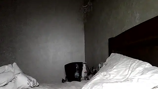 JulianaGold1 online show from 03/02/26, 07:43