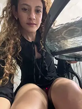 alana15 online show from 10/04/25, 09:35