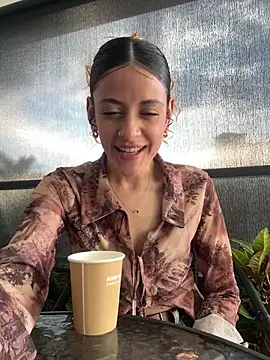 alana15 online show from 11/05/25, 09:48