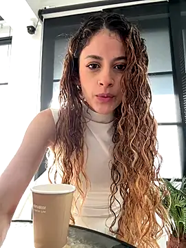 alana15 online show from 11/22/25, 09:25