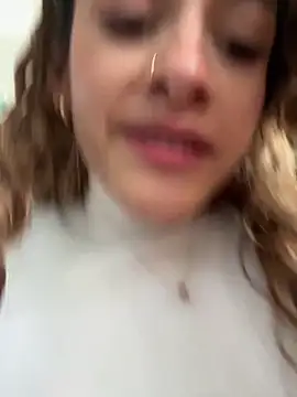 alana15 online show from 11/24/25, 09:36