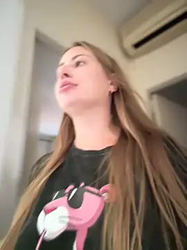 AlisaWhite online show from 10/02/25, 01:51