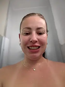 AlisaWhite online show from 10/05/25, 10:57