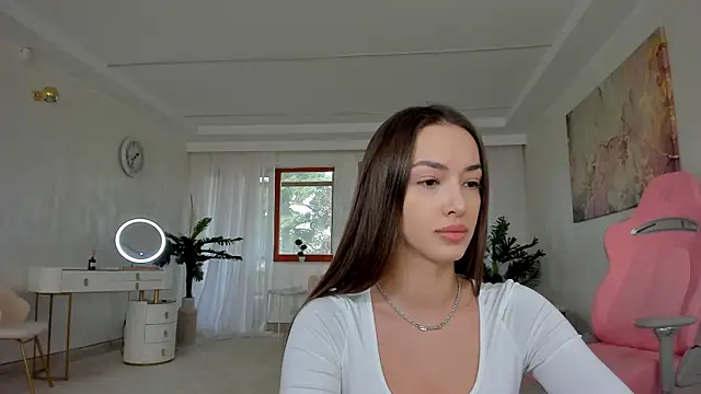 TiffanyHouston  online show from 02/09/25, 06:43