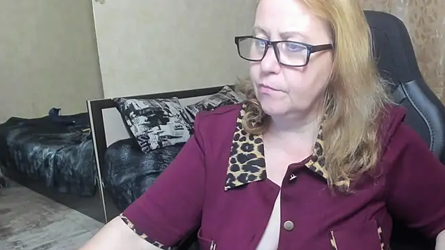 Frau Marta online show from 11/14/25, 10:51