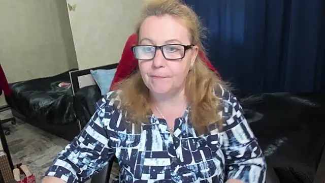 Frau Marta online show from 04/17/26, 01:03