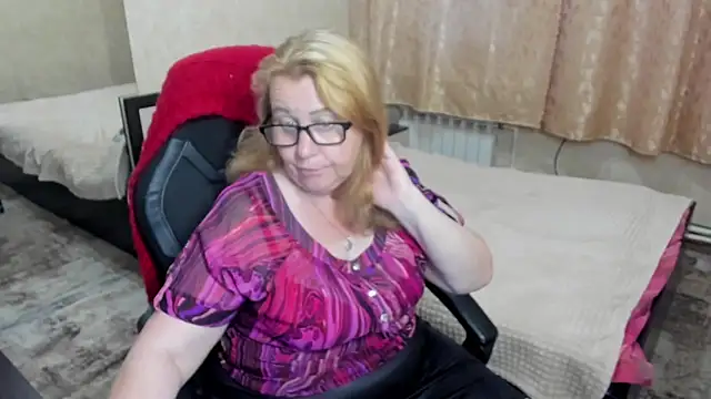 Snapshot of Frau_Marta chatting on 06/05/26, 06:57 Frau Marta online show from 06/05/26, 06:57