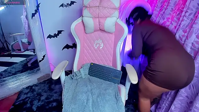 jenndy lockhart online show from 10/23/25, 02:33