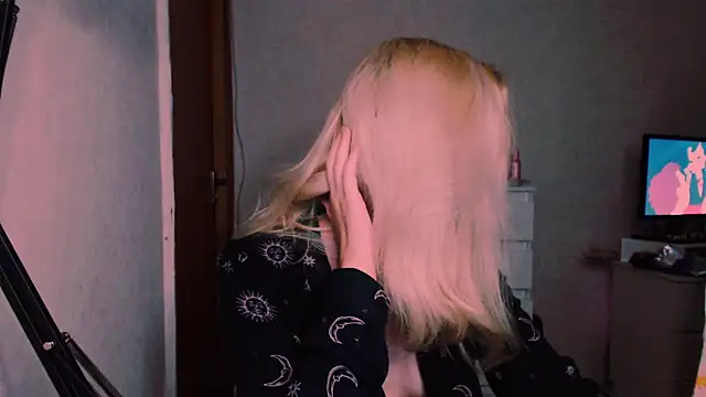 xxxcharismaaa online show from 09/14/25, 03:05