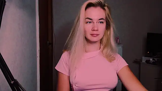 xxxcharismaaa online show from 09/16/25, 03:40