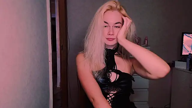 xxxcharismaaa online show from 10/03/25, 07:33