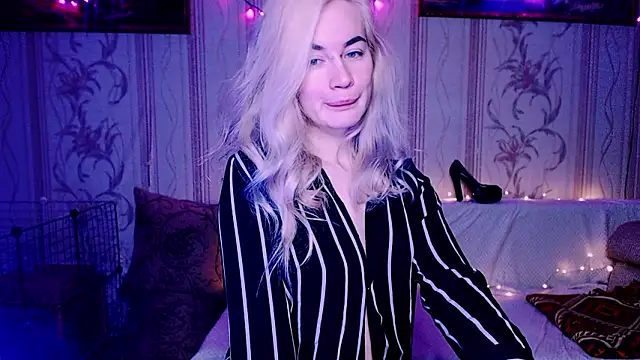 xxxcharismaaa online show from 02/09/26, 02:48