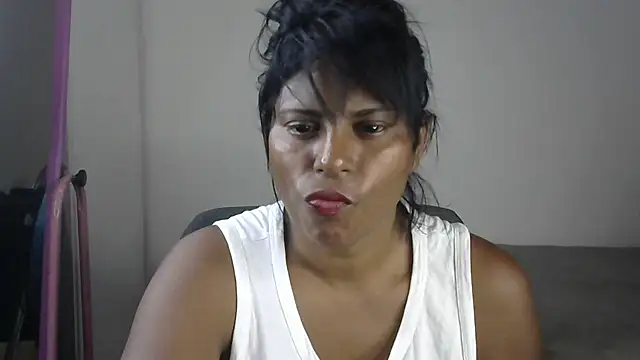Snapshot of sunshinelady_ chatting on 02/04/26, 07:14 sunshinelady online show from 02/04/26, 07:14