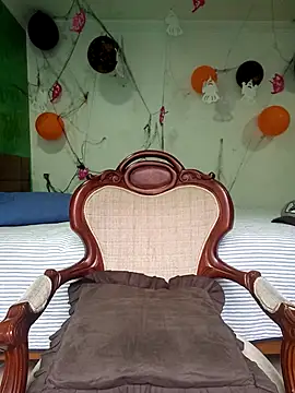 Snapshot of pinedasex777 chatting on 10/18/25, 02:51 pinedasex777 online show from 10/18/25, 02:51