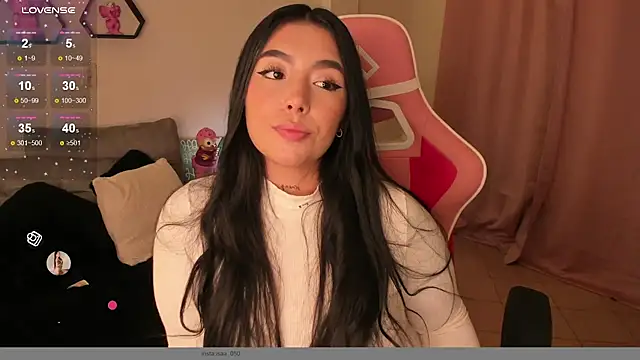 shantall vidales  online show from 01/07/25, 08:34