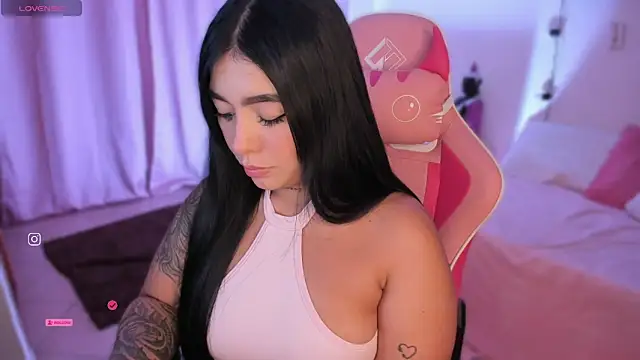 shantall vidales  online show from 09/10/25, 06:57