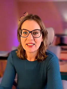 MaiseKnox online show from 01/12/26, 10:15