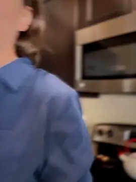 MaiseKnox online show from 04/10/26, 08:35