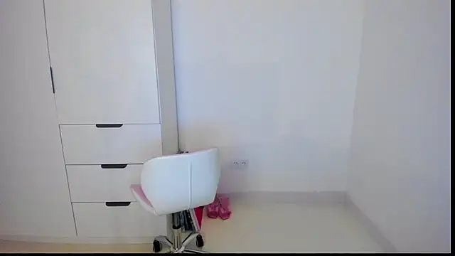 MiaStripDance online show from 03/12/26, 05:41