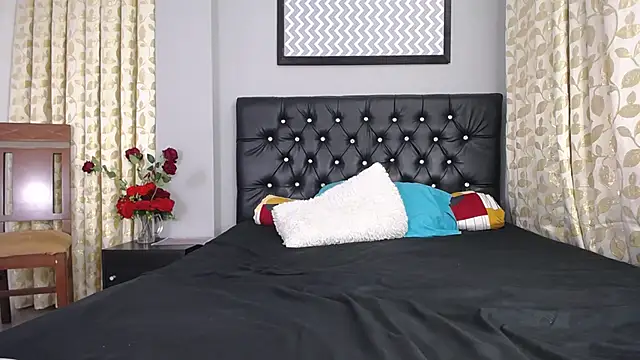 loveyouzahara2020 online show from 02/28/25, 12:43