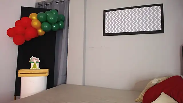 loveyouzahara2020 online show from 12/19/25, 11:12