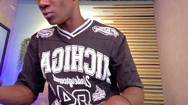 Snapshot of martin_killer chatting on 07/19/26, 01:15 martin killer online show from 07/19/26, 01:15