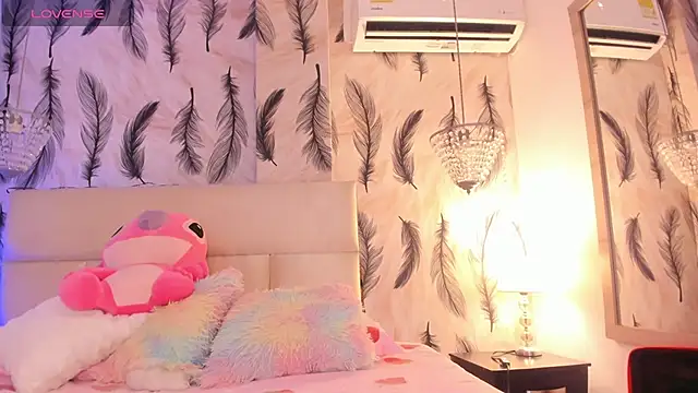 Vivi prinncess online show from 12/18/25, 12:27