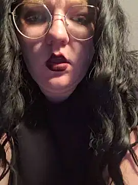 Snapshot of Fiona0705 chatting on 09/16/25, 05:47 Fiona0705 online show from 09/16/25, 05:47