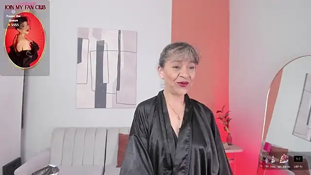 Snapshot of GraceElizabeth_ chatting on 07/17/26, 08:46 GraceElizabeth online show from 07/17/26, 08:46