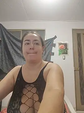 Snapshot of rosahills chatting on 07/12/26, 08:27 rosahills online show from 07/12/26, 08:27