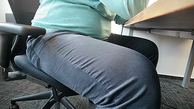 69bezfleku online show from 11/11/25, 07:41