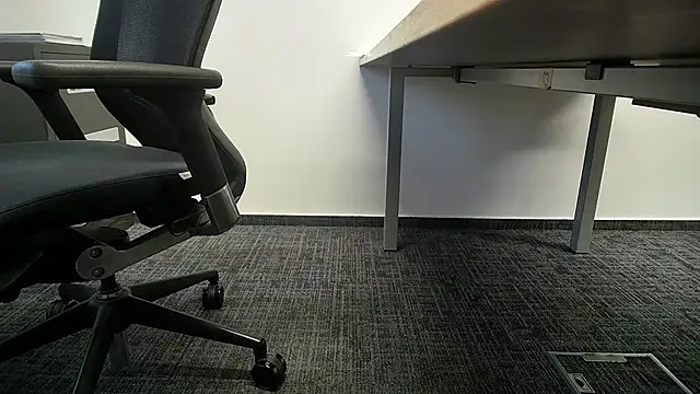 69bezfleku online show from 12/23/25, 07:50