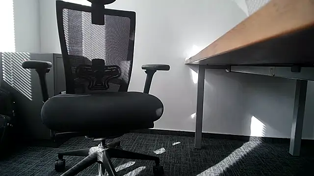69bezfleku online show from 06/15/26, 06:43