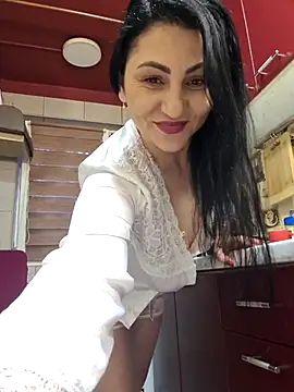Snapshot of charrlote_love chatting on 02/08/25, 03:21 charrlote love online show from 02/08/25, 03:21