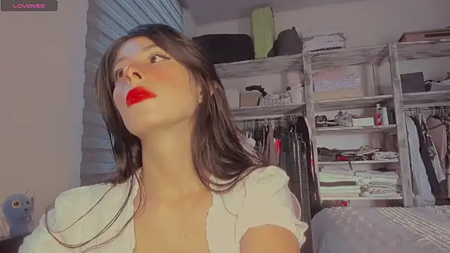 Snapshot of VYONED chatting on 11/07/25, 11:38 VYONED online show from 11/07/25, 11:38