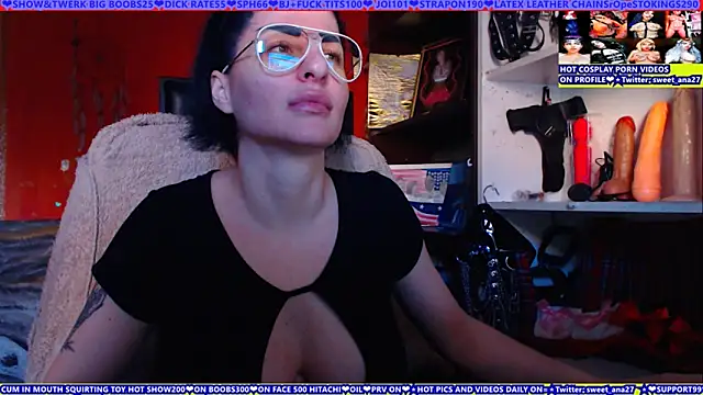Snapshot of cuminmenowbbyx chatting on 05/14/26, 04:36 cuminmenowbbyx online show from 05/14/26, 04:36