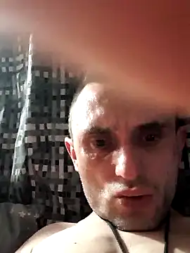 slamyke0 online show from 03/04/25, 10:16