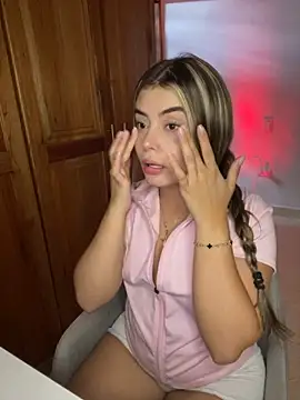 Miss valeriaa online show from 01/18/26, 07:39