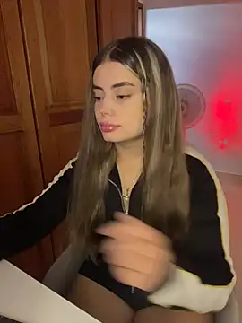 Miss valeriaa online show from 03/10/26, 03:28