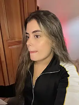 Miss valeriaa online show from 04/19/26, 04:17