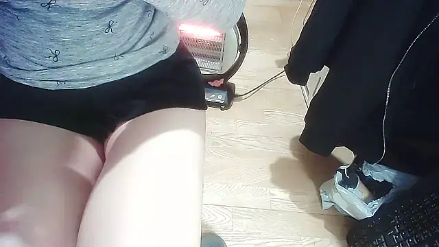 Snapshot of cindy01113520 chatting on 02/09/25, 10:32 cindy01113520 online show from 02/09/25, 10:32