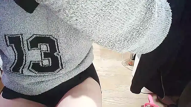 Snapshot of cindy01113520 chatting on 02/19/25, 02:23 cindy01113520 online show from 02/19/25, 02:23