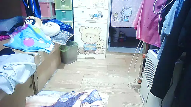 Snapshot of cindy01113520 chatting on 03/07/25, 05:28 cindy01113520 online show from 03/07/25, 05:28