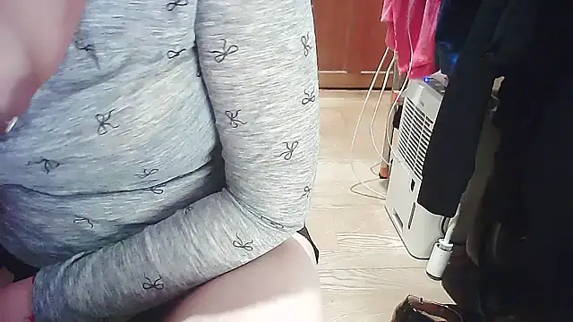 Snapshot of cindy01113520 chatting on 03/08/25, 08:57 cindy01113520 online show from 03/08/25, 08:57