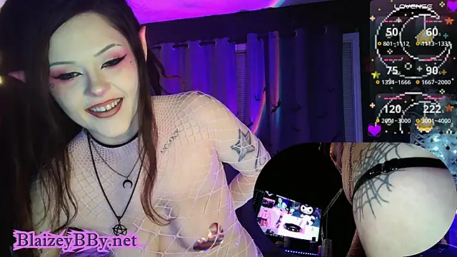 Snapshot of BlaizeyBBy chatting on 12/15/24, 09:24 BlaizeyBBy online show from 12/15/24, 09:24